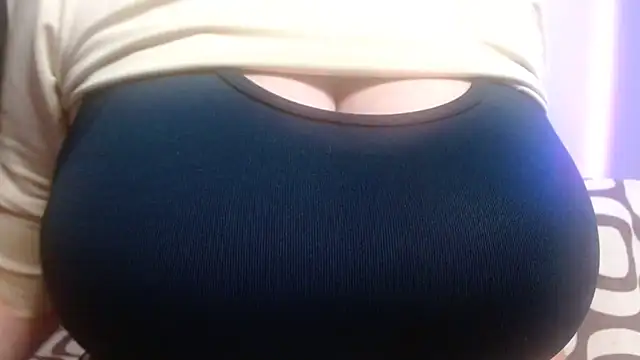 AnnyelinnaLove online show from February 26, 2025, 11:59 pm