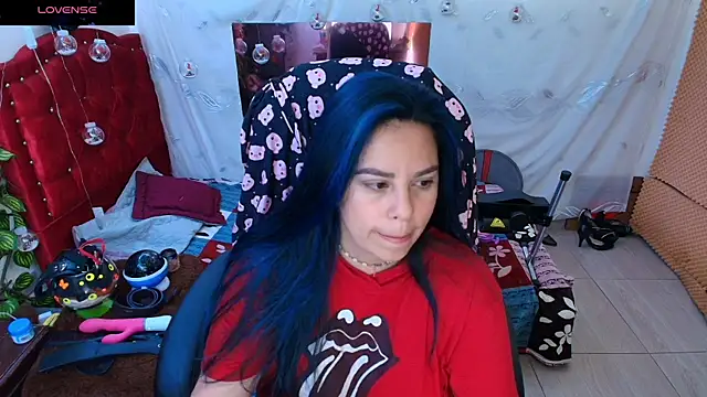 Snapshot of elektra_32 chatting on January 19, 2025, 9:11 am elektra 32 online show from January 19, 2025, 9:11 am