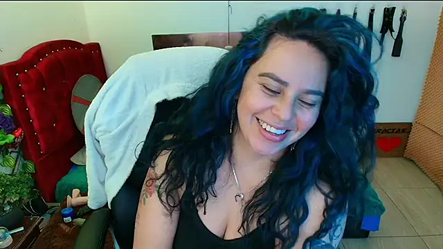 Snapshot of elektra_32 chatting on February 17, 2025, 5:14 am elektra 32 online show from February 17, 2025, 5:14 am