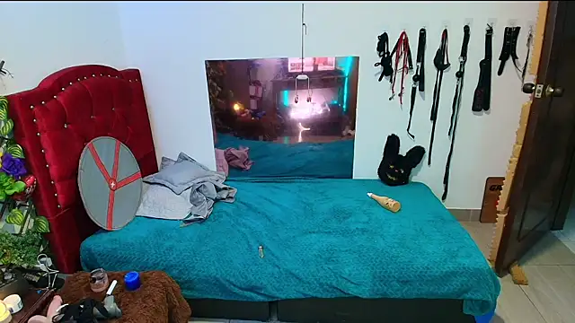 Snapshot of elektra_32 chatting on February 22, 2025, 11:24 am elektra 32 online show from February 22, 2025, 11:24 am