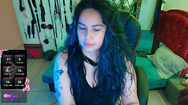 Snapshot of elektra_32 chatting on September 19, 2025, 6:15 am elektra 32 online show from September 19, 2025, 6:15 am