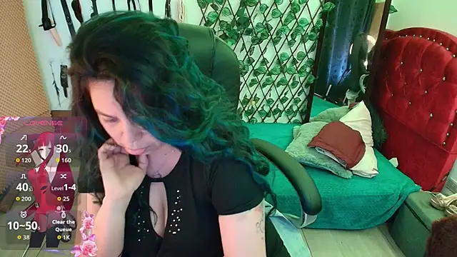 Snapshot of elektra_32 chatting on September 25, 2025, 5:44 am elektra 32 online show from September 25, 2025, 5:44 am