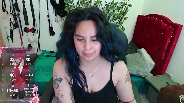 Snapshot of elektra_32 chatting on October 25, 2025, 12:45 pm elektra 32 online show from October 25, 2025, 12:45 pm