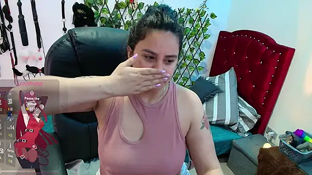 Snapshot of elektra_32 chatting on October 31, 2025, 1:12 pm elektra 32 online show from October 31, 2025, 1:12 pm