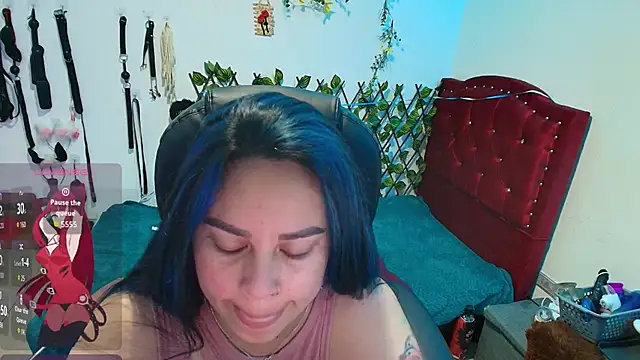 Snapshot of elektra_32 chatting on November 12, 2025, 9:21 am elektra 32 online show from November 12, 2025, 9:21 am