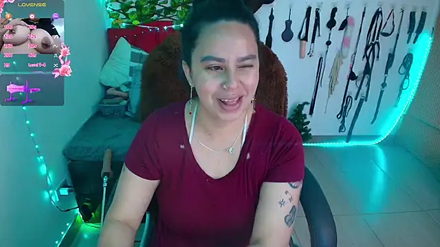 Snapshot of elektra_32 chatting on February 5, 2026, 5:12 am elektra 32 online show from February 5, 2026, 5:12 am