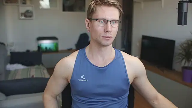 kevin-park online show from February 21, 2025, 11:44 am