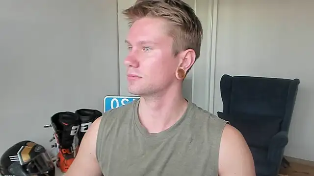 kevin-park online show from October 21, 2025, 8:04 am