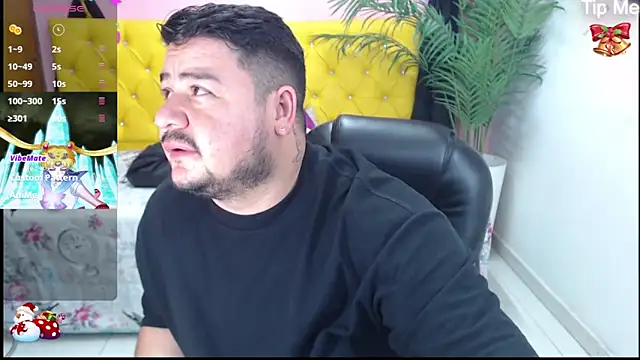 Snapshot of oso_dirty_ chatting on December 24, 2024, 5:55 pm oso dirty online show from December 24, 2024, 5:55 pm