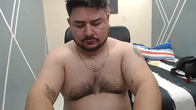 Snapshot of oso_dirty_ chatting on January 24, 2025, 5:32 pm oso dirty online show from January 24, 2025, 5:32 pm