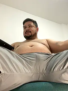 Snapshot of oso_dirty_ chatting on November 15, 2025, 6:26 pm oso dirty online show from November 15, 2025, 6:26 pm