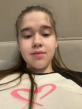 Snapshot of HornyGirlH chatting on May 10, 2026, 5:56 am HornyGirlH online show from May 10, 2026, 5:56 am