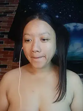 Snapshot of Urchanel chatting on May 31, 2026, 10:22 pm Urchanel online show from May 31, 2026, 10:22 pm