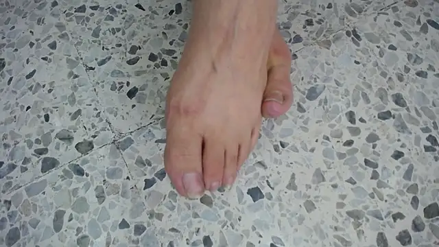 Snapshot of moxa_hot chatting on January 11, 2025, 2:04 pm moxa hot online show from January 11, 2025, 2:04 pm