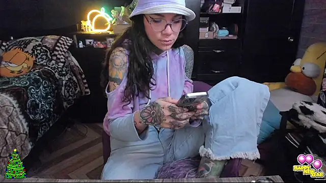 Snapshot of Lilmarieee chatting on December 30, 2024, 8:47 pm Lilmarieee online show from December 30, 2024, 8:47 pm