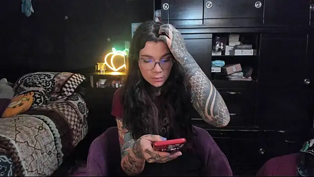 Snapshot of Lilmarieee chatting on January 22, 2025, 9:54 pm Lilmarieee online show from January 22, 2025, 9:54 pm