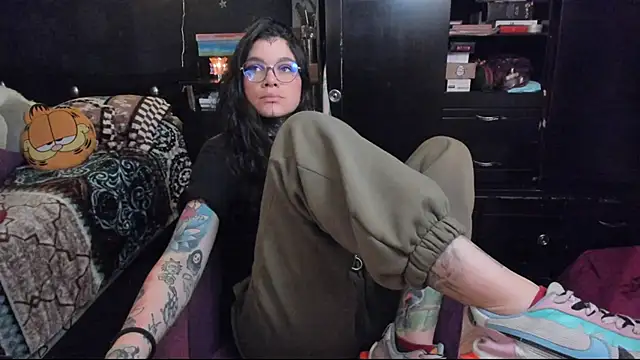 Snapshot of Lilmarieee chatting on March 20, 2025, 1:13 am Lilmarieee online show from March 20, 2025, 1:13 am