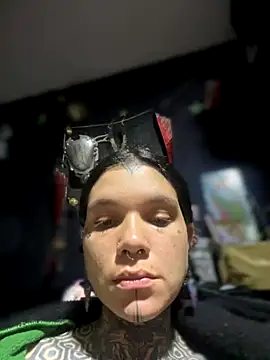 Snapshot of Lilmarieee chatting on October 24, 2025, 12:41 am Lilmarieee online show from October 24, 2025, 12:41 am