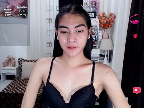 Snapshot of LAVIDALENATS chatting on January 6, 2026, 4:43 pm LAVIDALENATS online show from January 6, 2026, 4:43 pm