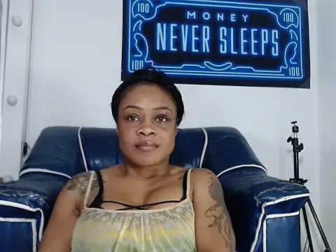 Snapshot of alexiaao9 chatting on May 6, 2026, 3:24 am alexiaao9 online show from May 6, 2026, 3:24 am