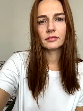 Snapshot of BritneyHall chatting on October 9, 2025, 7:06 am BritneyHall online show from October 9, 2025, 7:06 am