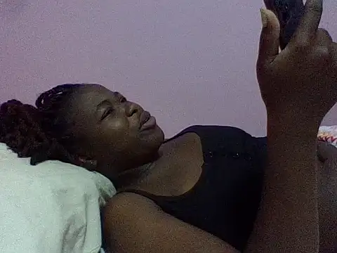cute-marianna online show from July 8, 2026, 4:28 am