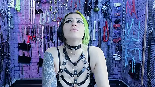 PANDORANEZZ online show from March 8, 2025, 8:55 am