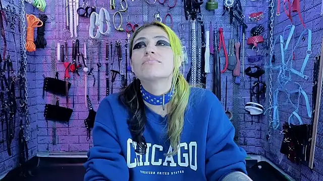 PANDORANEZZ online show from March 19, 2025, 3:20 am