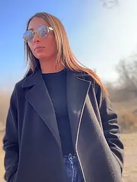 YOUR-KARINA online show from December 5, 2024, 8:00 am