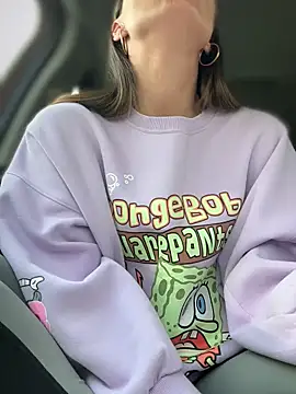 YOUR-KARINA online show from March 1, 2025, 9:29 am