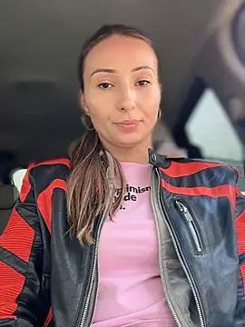 YOUR-KARINA online show from March 15, 2025, 9:09 am