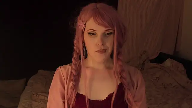 Snapshot of EffieMinki chatting on January 13, 2025, 3:15 pm EffieMinki online show from January 13, 2025, 3:15 pm