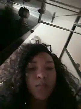 Snapshot of mariam_hill chatting on December 19, 2024, 10:21 pm mariam hill online show from December 19, 2024, 10:21 pm