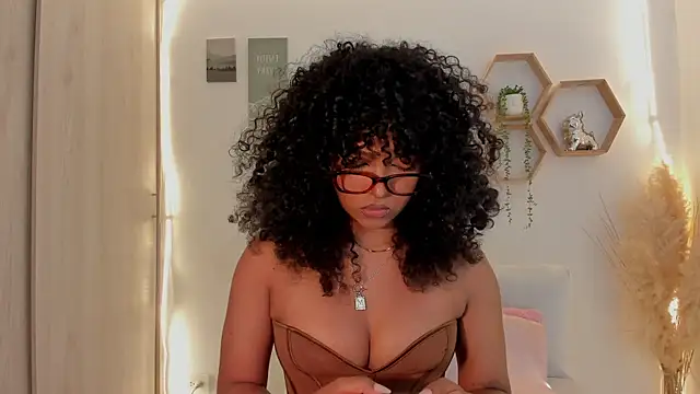 Snapshot of mariam_hill chatting on July 11, 2026, 7:05 pm mariam hill online show from July 11, 2026, 7:05 pm