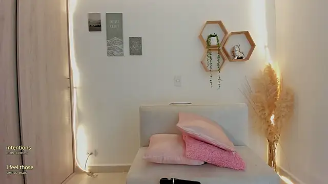 Snapshot of mariam_hill chatting on July 28, 2026, 6:31 pm mariam hill online show from July 28, 2026, 6:31 pm