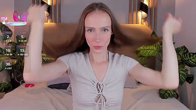 Kira Quinn online show from October 17, 2025, 7:11 am