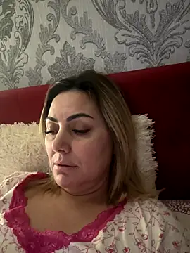 Snapshot of Emma_roqueen chatting on December 1, 2024, 10:21 pm Emma roqueen online show from December 1, 2024, 10:21 pm