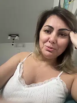 Snapshot of Emma_roqueen chatting on January 7, 2025, 10:30 pm Emma roqueen online show from January 7, 2025, 10:30 pm