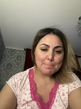 Snapshot of Emma_roqueen chatting on January 18, 2025, 10:39 pm Emma roqueen online show from January 18, 2025, 10:39 pm