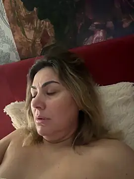 Snapshot of Emma_roqueen chatting on February 12, 2025, 12:16 am Emma roqueen online show from February 12, 2025, 12:16 am