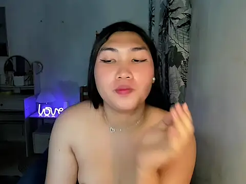 Snapshot of Miss_Deliciousness chatting on February 25, 2025, 4:00 pm Miss Deliciousness online show from February 25, 2025, 4:00 pm