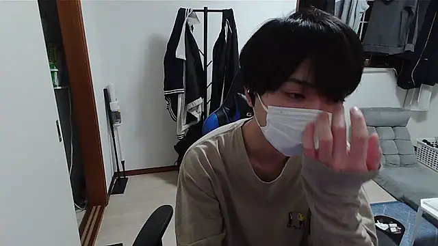 Snapshot of pychan chatting on May 10, 2026, 12:32 pm pychan online show from May 10, 2026, 12:32 pm
