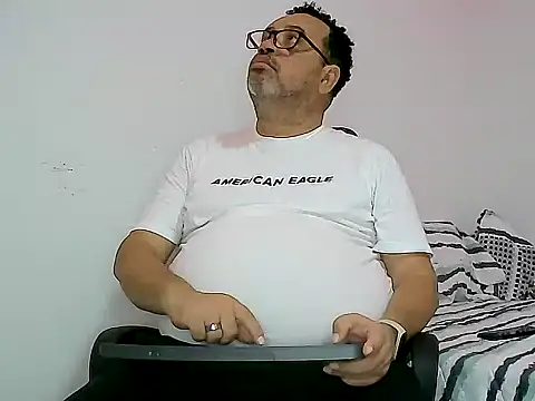 djtomxxx2777 online show from March 21, 2025, 5:23 pm