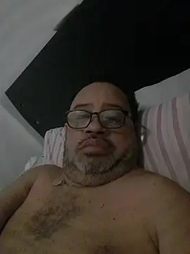 djtomxxx2777 online show from October 24, 2025, 3:25 am