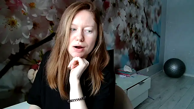 Snapshot of ConnieDaw chatting on January 19, 2025, 9:33 am ConnieDaw online show from January 19, 2025, 9:33 am