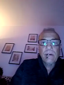 Snapshot of Sborrone65 chatting on February 3, 2026, 1:59 am Sborrone65 online show from February 3, 2026, 1:59 am