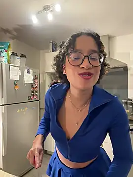 Snapshot of Lauyako chatting on February 25, 2025, 1:52 am Lauyako online show from February 25, 2025, 1:52 am