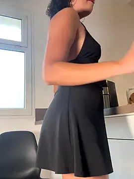 Snapshot of Lauyako chatting on October 4, 2025, 2:04 pm Lauyako online show from October 4, 2025, 2:04 pm