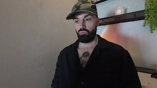 Snapshot of MattxFeet chatting on March 20, 2025, 9:13 pm MattxFeet online show from March 20, 2025, 9:13 pm