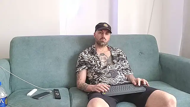 MattxFeet online show from August 6, 2026, 5:26 pm